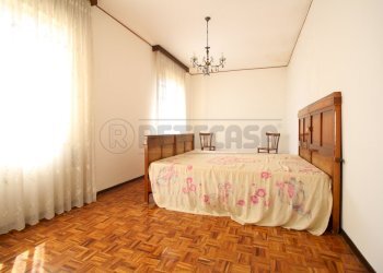 camera da letto - Rustic Via Trento e Trieste 2, Zermeghedo - photo 16