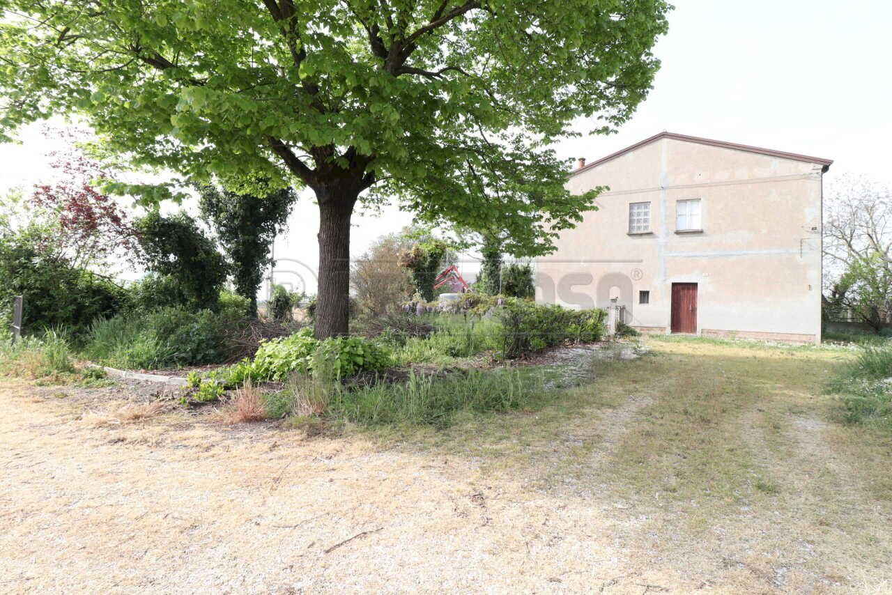 3_Esterno.jpg - Villa a Schiera Bondeno - foto 3