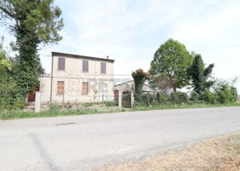 2_Esterno.jpg - Villa a Schiera Bondeno - foto 2
