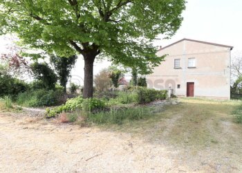 3_Esterno.jpg - Villa a Schiera Bondeno - foto 3