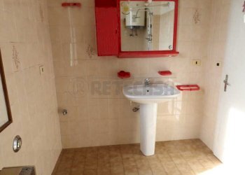 11_Bagno.jpg - Villa a Schiera Bondeno - foto 11