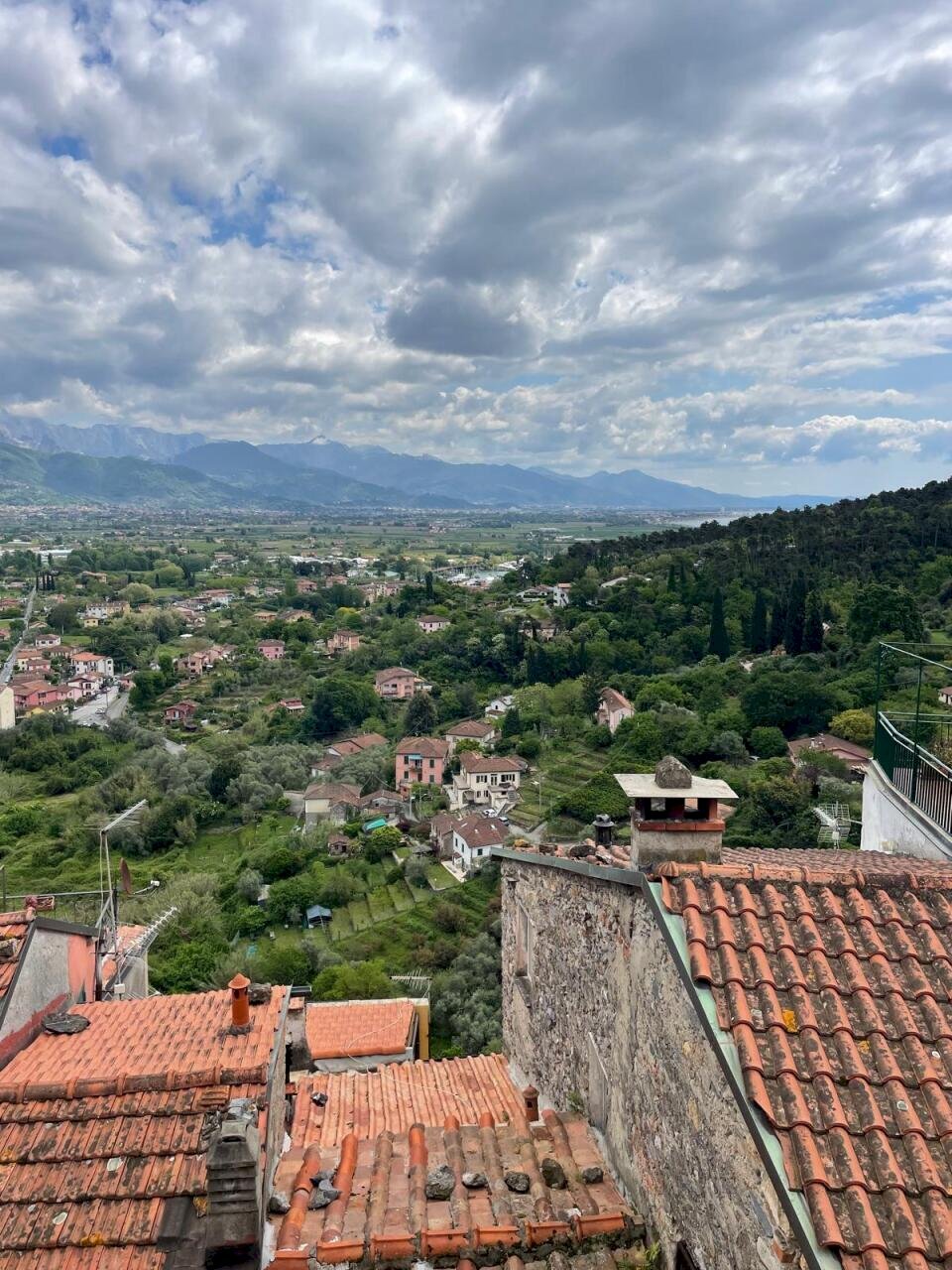 WhatsApp Image 2026-04-22 at 15.37.39 (11).jpeg - Townhouse Via Mazzini 47, Ameglia - photo 1