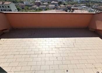 st23.jpg - Appartamento Santo Stefano di Magra - foto 22