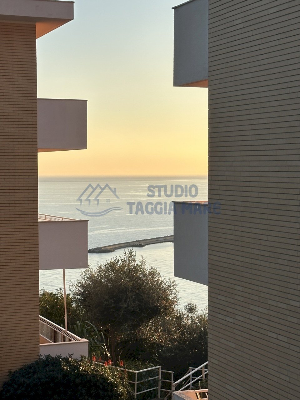 01.JPG - Two-room apartment Via Fossati 79, Cipressa - photo 2