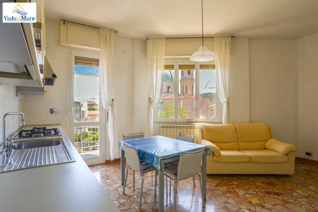 Via Battisti-22.jpg - Appartamento Via Cesare Battisti 3, Vado Ligure - foto 2