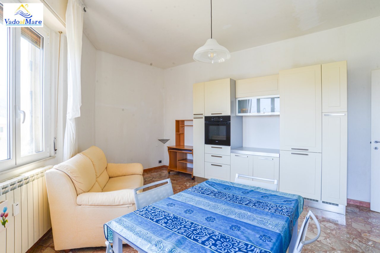 Via Battisti-21.jpg - Appartamento Via Cesare Battisti 3, Vado Ligure - foto 3