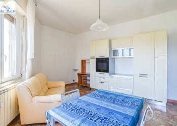 Via Battisti-21.jpg - Appartamento Via Cesare Battisti 3, Vado Ligure - foto 3