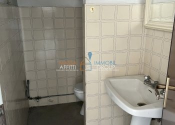 IMG_6393.JPG - Locale Commerciale Via G. Carducci 123, Massa - foto 7