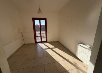 WhatsApp Image 2026-01-11 at 18.02.57.jpeg - Three-room apartment Pedara - photo 1