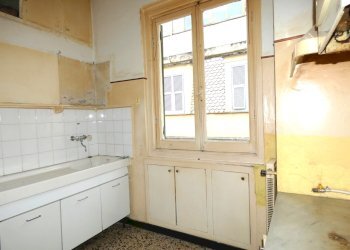 cucin2.JPG - Appartamento Via Gian Domenico Cassini 4, Genova (zona Sampierdarena) - foto 4