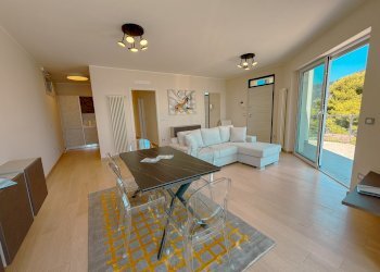 IMG_8775.jpg - Villa Strada Panoramica San Bernardo 116-118, Alassio - foto 3