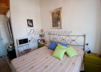 Camera matr..jpg - Four-room apartment Rosignano Marittimo - photo 6