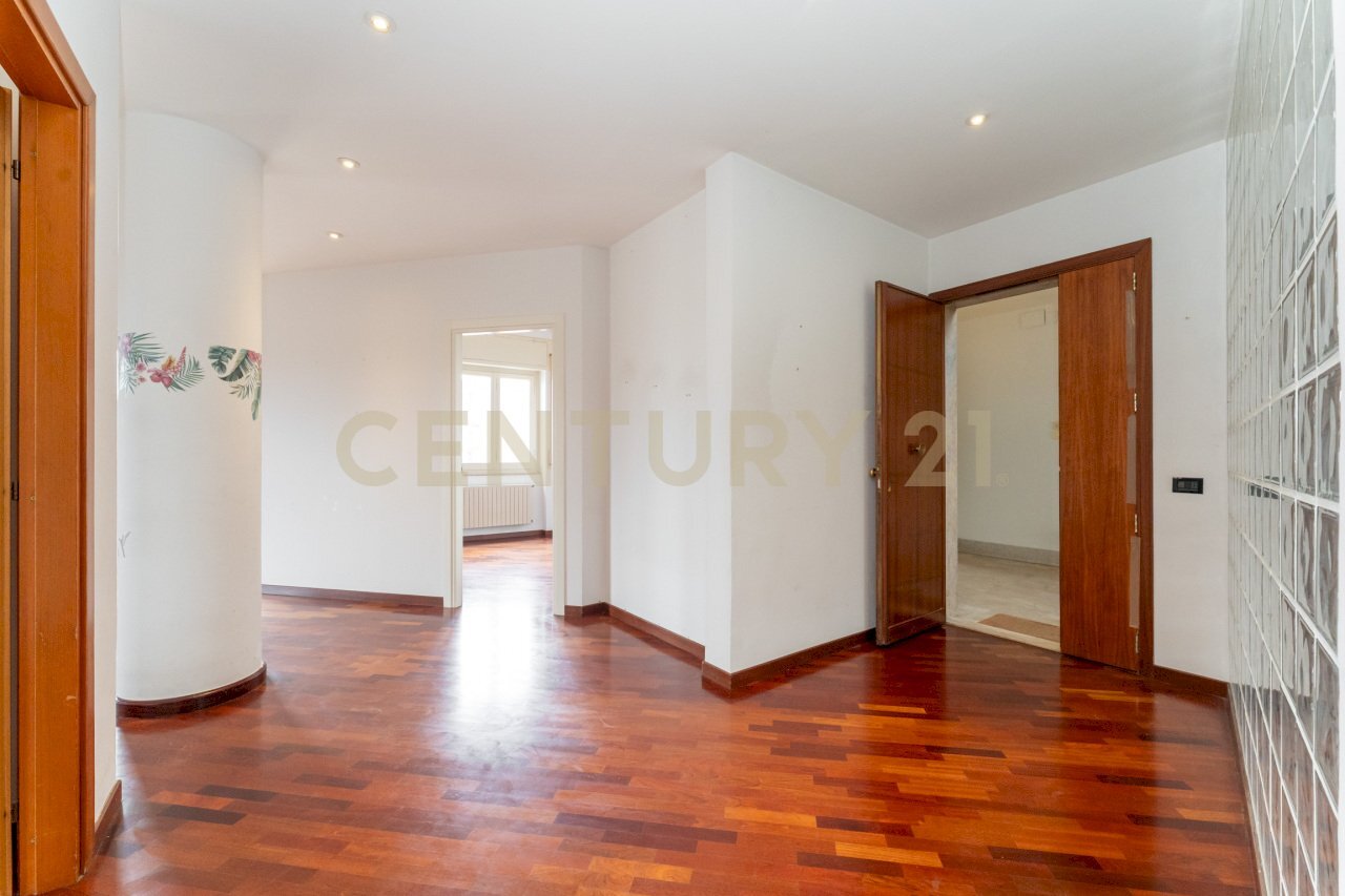 Via Mineo 33 (9).jpg - Four-room apartment Via Mineo 33, Catania - photo 3
