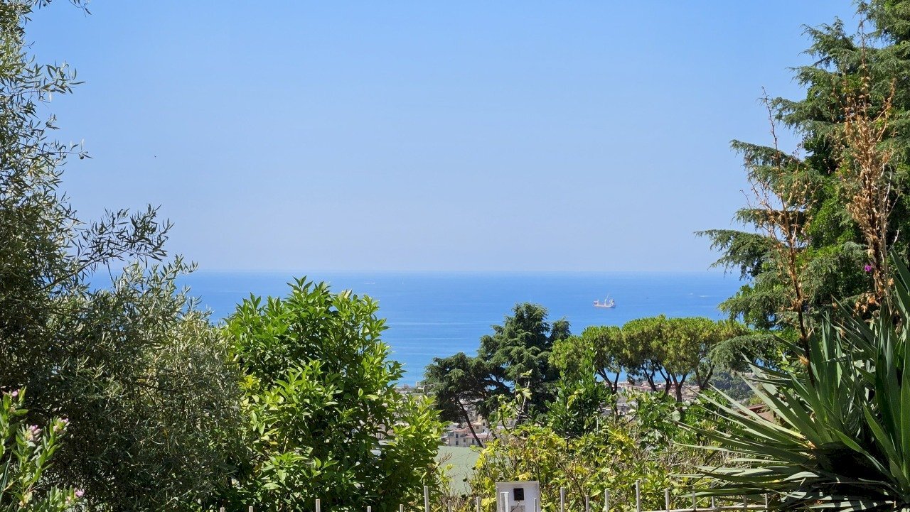 8e3fa364-f2ca-4b13-bc70-c353f336a68f.jpg - Appartamento Salerno - foto 1