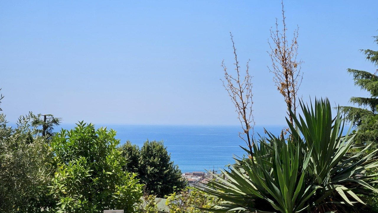 8dd9e5ad-e3dd-4a6b-a05a-8f1092af29ac.jpg - Appartamento Salerno - foto 2