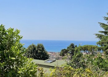 18c786cf-0e2f-446f-a17f-aa4bbe4678f5.jpg - Appartamento Salerno - foto 3