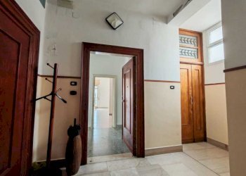 3.jpg - Three-room apartment Via Cristoforo Colombo 113, Brindisi - photo 4