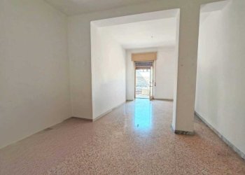 ef8a5a2e-9e41-4ada-9433-b3d72bad6e3d.jpg - Three-room apartment Via Cristoforo Colombo 113, Brindisi - photo 7