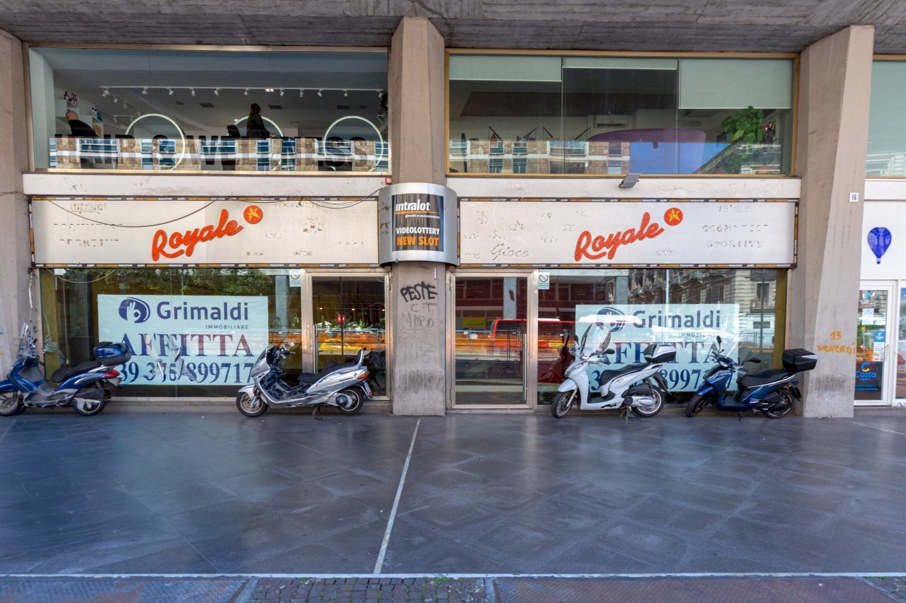02.jpg - Locale Commerciale Corso Sicilia 20, Catania - foto 2