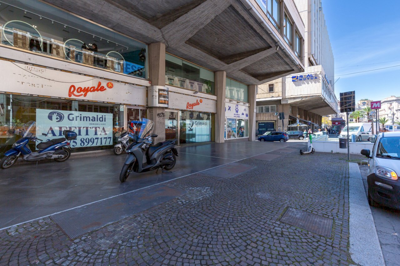 03.jpg - Locale Commerciale Corso Sicilia 20, Catania - foto 3