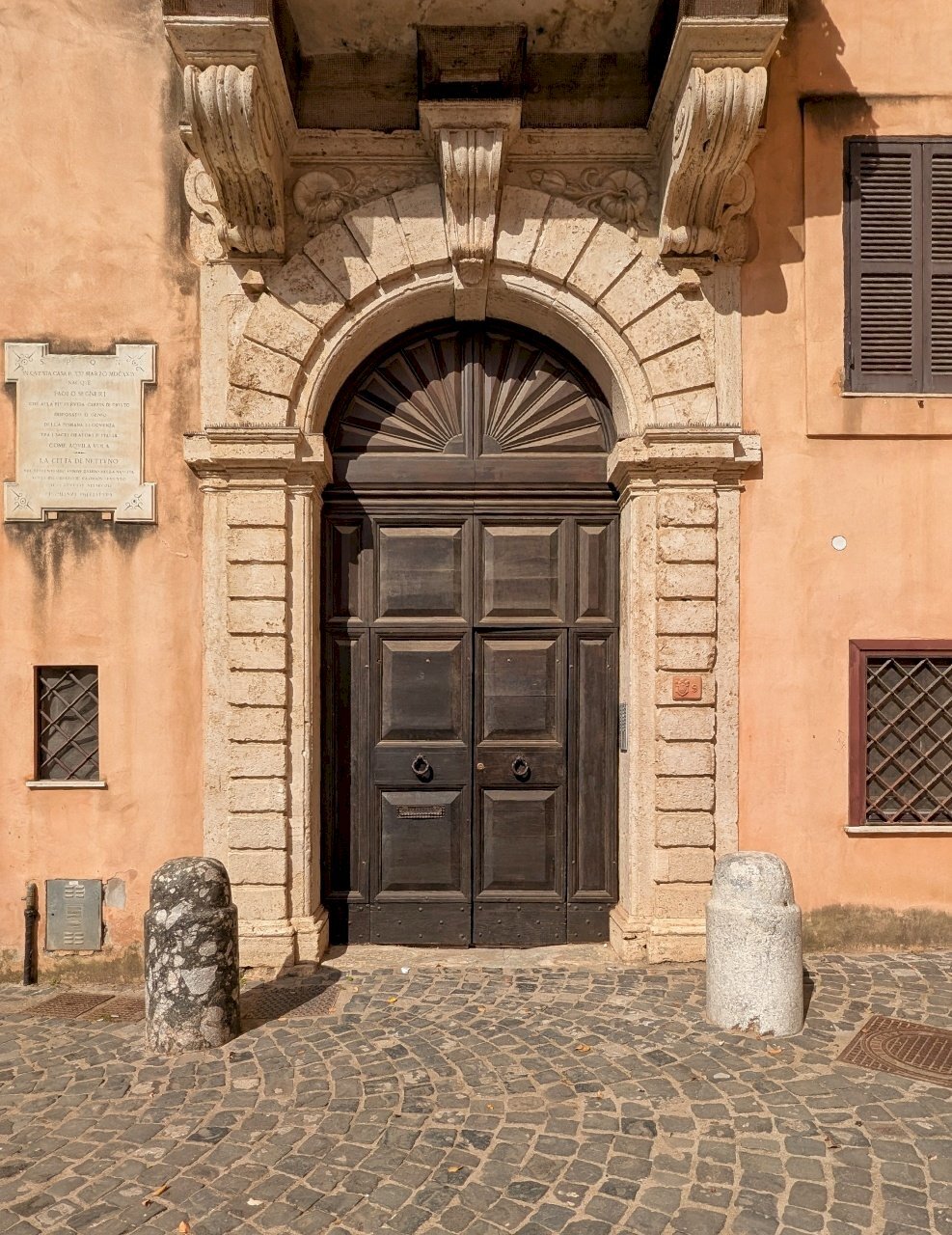 INGRESSO CONDOMINIO - Trilocale Piazza Segneri-Soffredini 3, Nettuno - foto 2