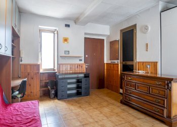 DJI_20260423121535_0405_D.jpg - One-room apartment Via Martinetto, Torino (neighborhood San Donato) - photo 9