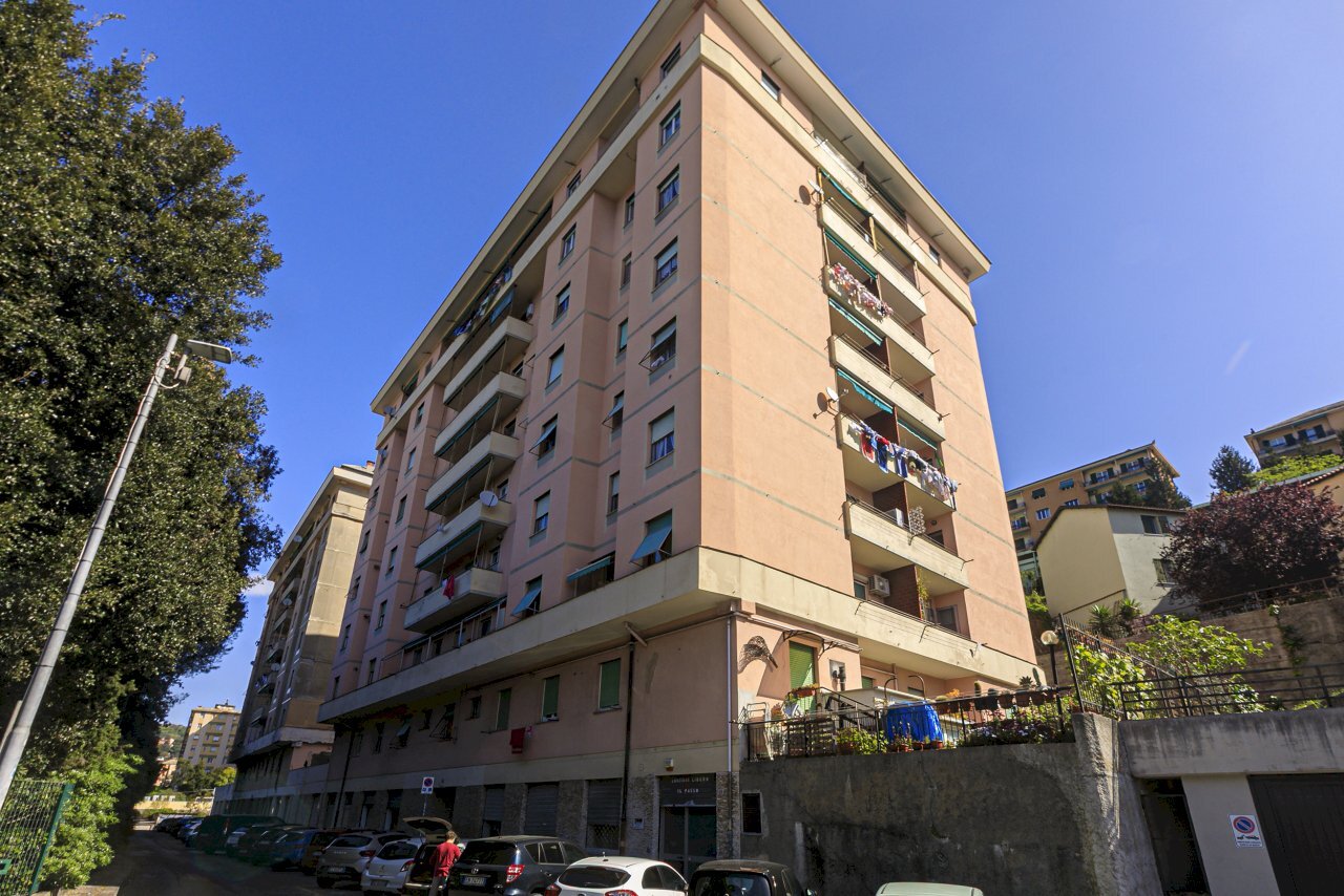 Stabile (2).jpg - Appartamento Via Carnia 57B, Genova (zona Rivarolo) - foto 1