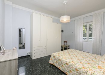 Camera matrimoniale.jpg - Appartamento Via Carnia 57B, Genova (zona Rivarolo) - foto 20