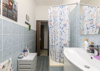 Bagno (3).jpg - Appartamento Via Carnia 57B, Genova (zona Rivarolo) - foto 22