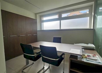 Office Piazza Camillo Benso Conte di Cavour 10, Savigliano (CN), Savigliano - photo 9