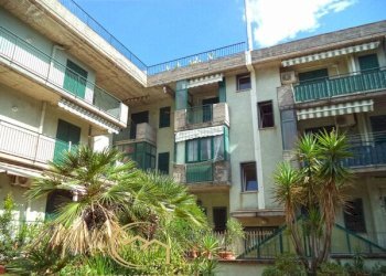 Independent house Mascali - photo 1