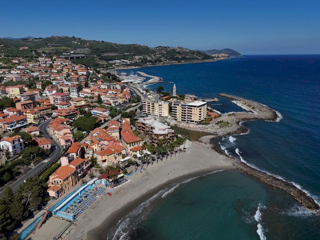 Bilocale Via aurelia, San Lorenzo al Mare - foto 2