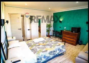 Quadrilocale PIAZZA DANTE, 29 
 Stazione treni, Modena (zona Circoscrizione 1) - foto 2