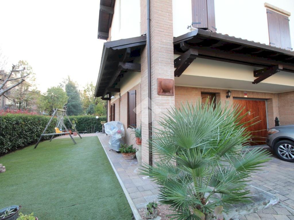 Villa a Schiera Via Canale, Casalgrande - foto 2