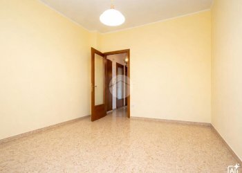 Two-room apartment Piazza Repubblica, Rivoli - photo 3