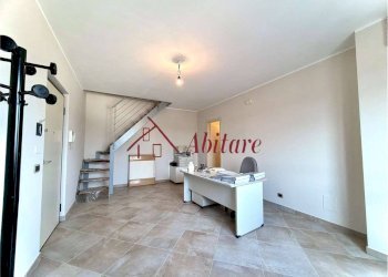 Four-room apartment Corso canale, 18, Alba - photo 3