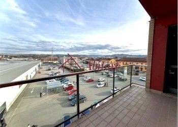 Four-room apartment Corso canale, 18, Alba - photo 10