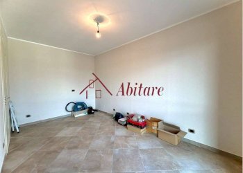 Four-room apartment Corso canale, 18, Alba - photo 13