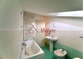 Four-room apartment Corso canale, 18, Alba - photo 26