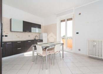 Three-room apartment Via Gibellini, Caselle Torinese - photo 2