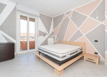 Three-room apartment Via Gibellini, Caselle Torinese - photo 9