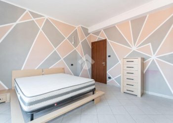 Three-room apartment Via Gibellini, Caselle Torinese - photo 12