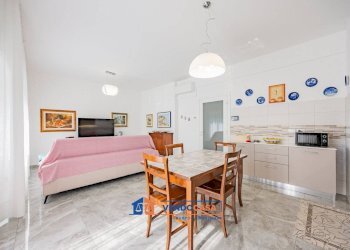 Trilocale Loano - foto 1