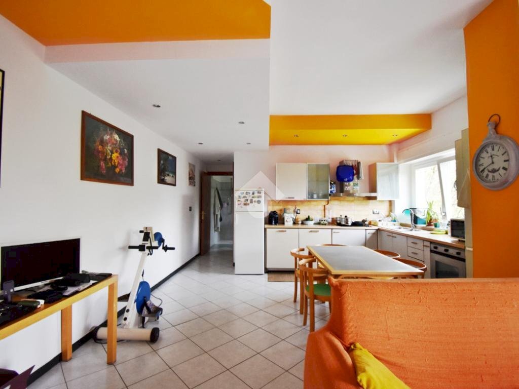 Two-room apartment Via aosta, Ivrea - photo 2