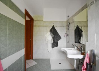 Two-room apartment Via aosta, Ivrea - photo 15