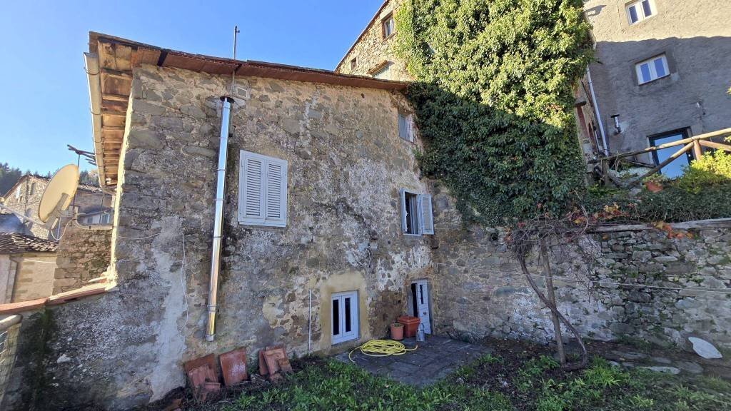 Casa indipendente Bagni di Lucca - foto 1