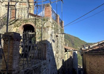 Casa indipendente Bagni di Lucca - foto 10
