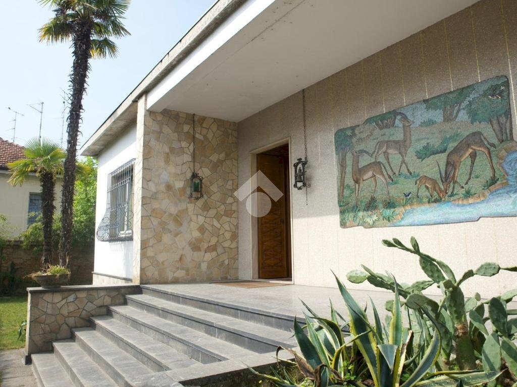 Villa Via E. Duse, Vigevano - foto 1