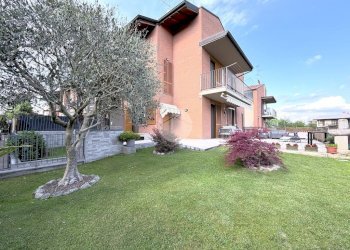 Villa a Schiera Via Fratelli Bandiera, Corbetta - foto 2