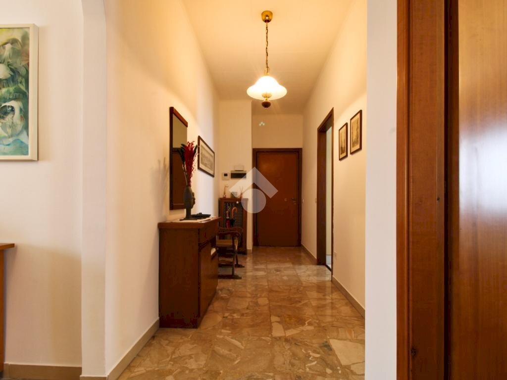 Two-room apartment Via Roma, Assago - photo 1